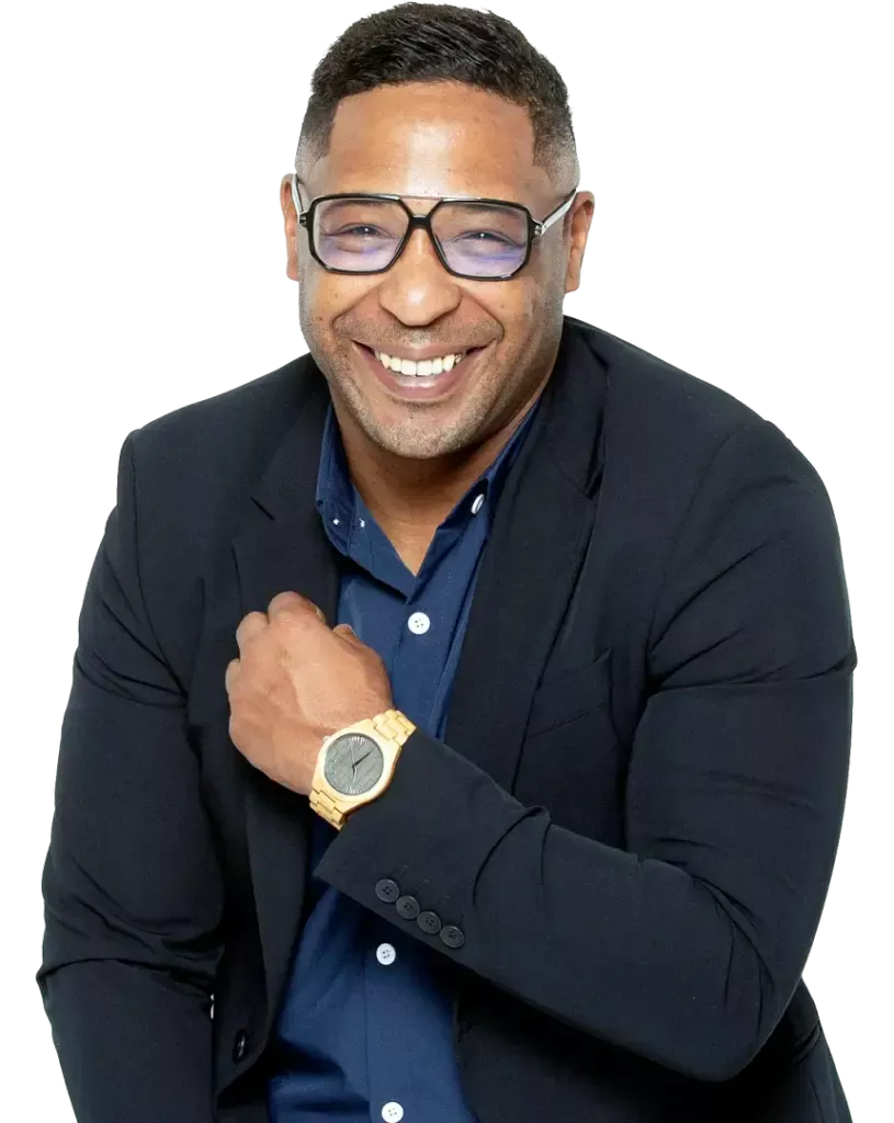 Photo de Cédric Dintimille, Expert WordPress à Pau, de l'agence COM 64.